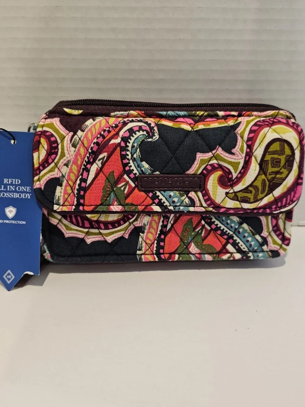 NWT Vera Bradley RFID All in One Crossbody Heirloom Paisley Wristlet Wallet